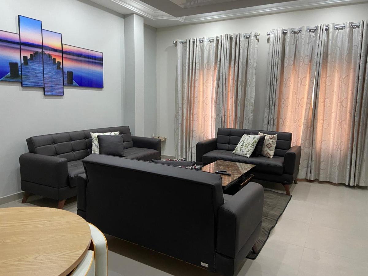 Queens View Apartment أكرا المظهر الخارجي الصورة