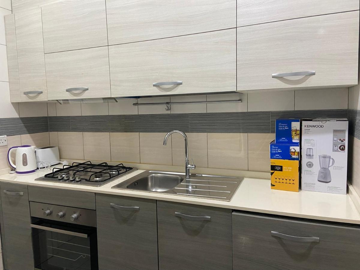Queens View Apartment أكرا المظهر الخارجي الصورة