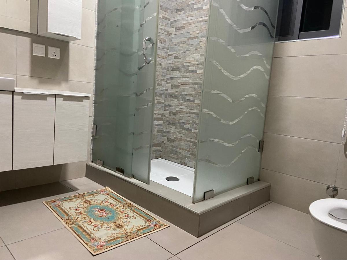 Queens View Apartment أكرا المظهر الخارجي الصورة