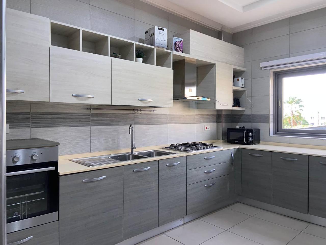 Queens View Apartment أكرا المظهر الخارجي الصورة