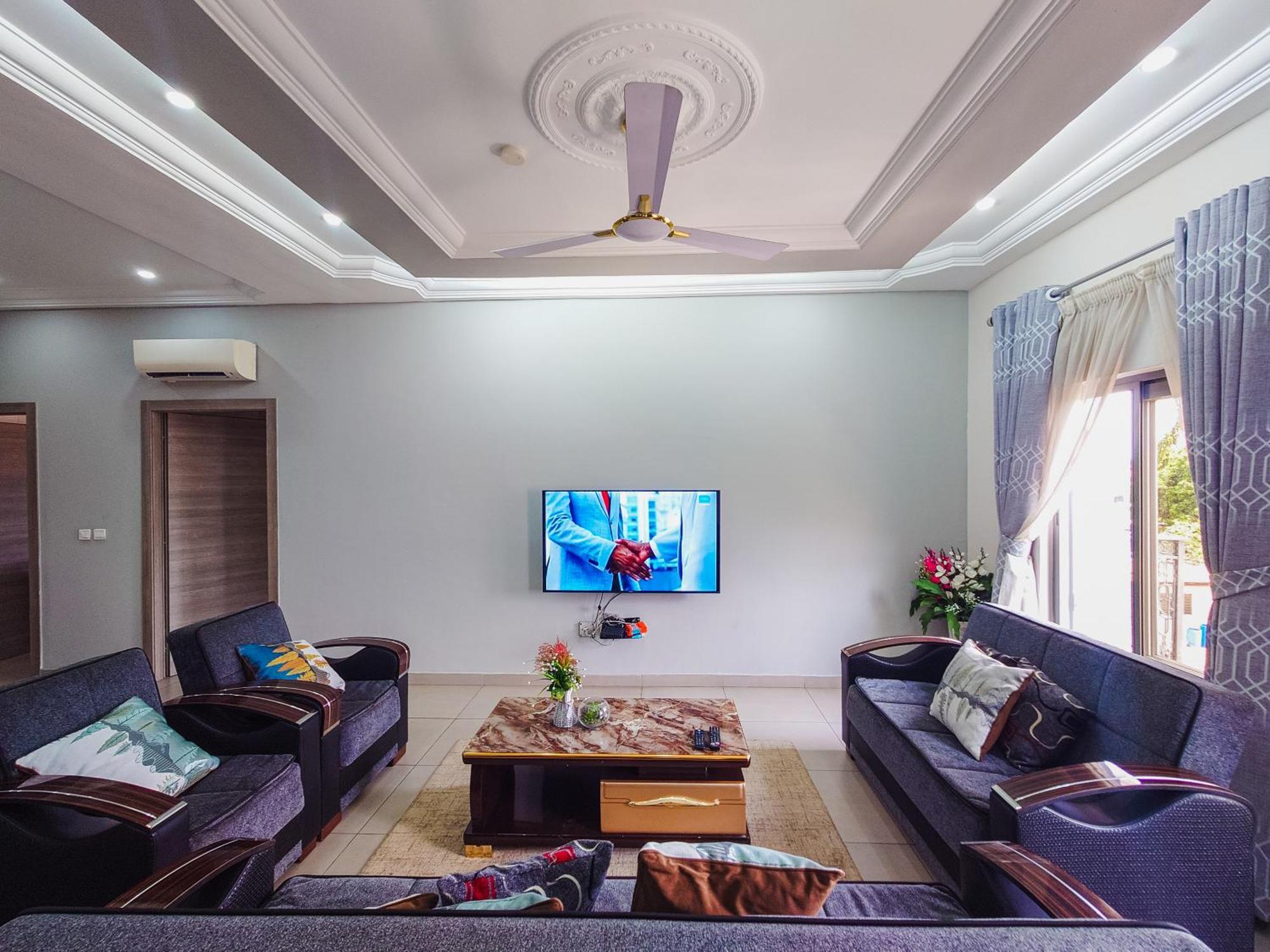 Queens View Apartment أكرا المظهر الخارجي الصورة
